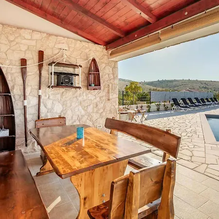 Maritime - Exklusive Strandvilla Mit Beheiztem Pool, Grillhuette & Meerblick Bei Zadar Villa Ljubač