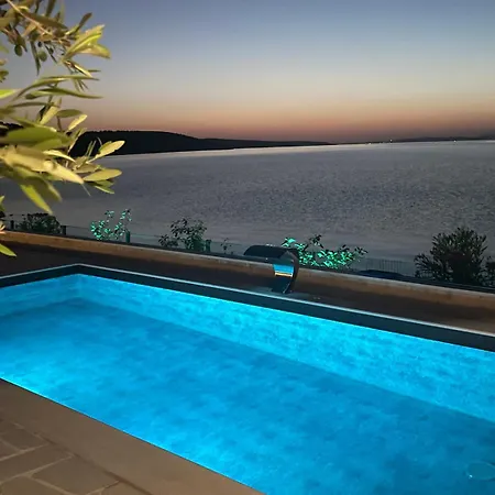 Villa Maritime - Exklusive Strandvilla Mit Beheiztem Pool, Grillhuette & Meerblick Bei Zadar Ljubač