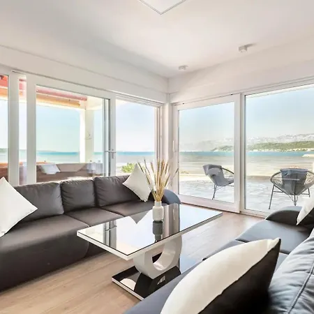 Maritime - Exklusive Strandvilla Mit Beheiztem Pool, Grillhuette & Meerblick Bei Zadar