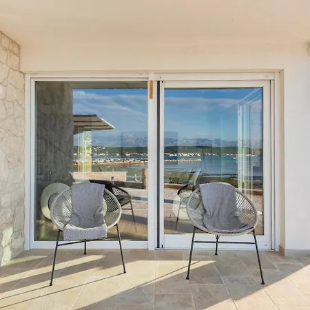 Villa Maritime - Exklusive Strandvilla Mit Beheiztem Pool, Grillhuette & Meerblick Bei Zadar