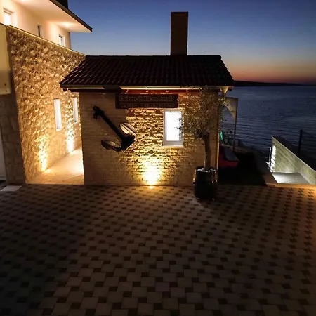 Villa Maritime - Exklusive Strandvilla Mit Beheiztem Pool, Grillhuette & Meerblick Bei Zadar *