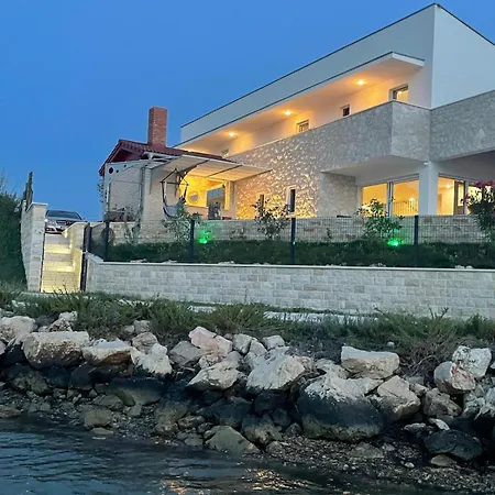 Maritime - Exklusive Strandvilla Mit Beheiztem Pool, Grillhuette & Meerblick Bei Zadar 빌라 *