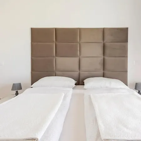빌라 Maritime - Exklusive Strandvilla Mit Beheiztem Pool, Grillhuette & Meerblick Bei Zadar Ljubač